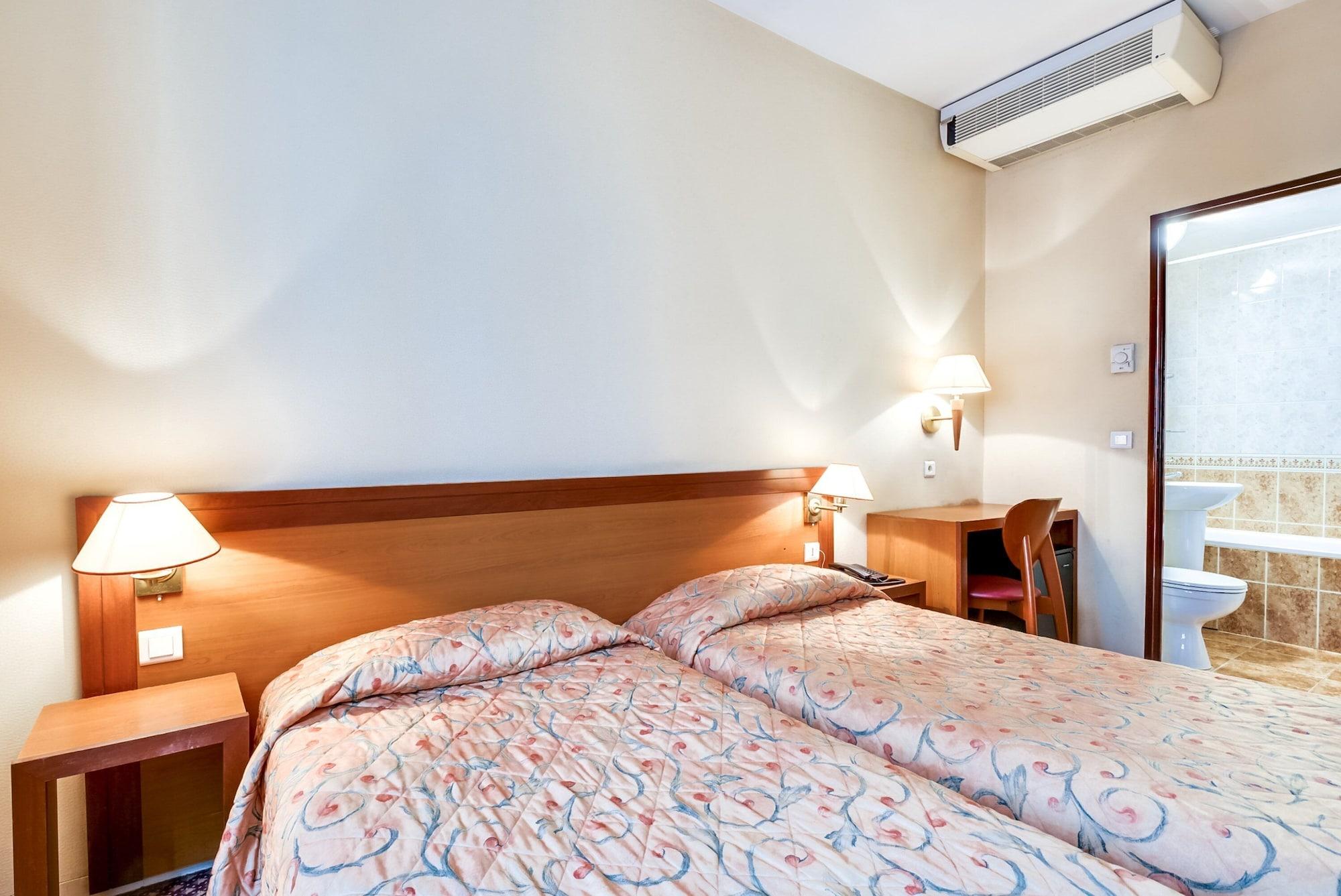 La Dependance Hotel Paris Luaran gambar