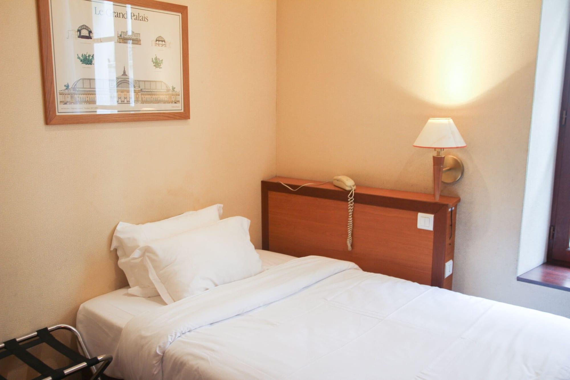 La Dependance Hotel Paris Luaran gambar